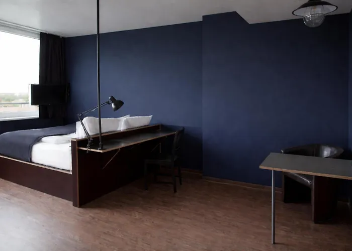 Base Hotel apartamentowy 3*